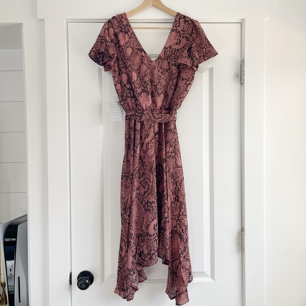Nordstrom The Vanity Room V Neck Hanky Hem Dress - S